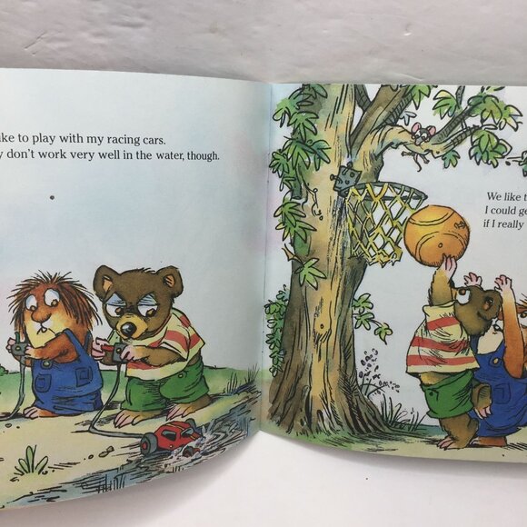 Vintage Lot 2 Kids Books Little Critter Just Me And My Mom Just My Friend And Me - Picture 4 of 12